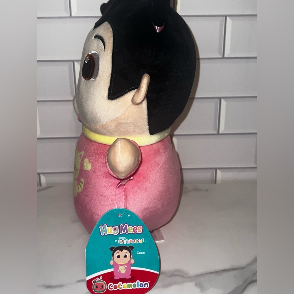 Cece from Cocomelon- Hug Mees - Picture 2 of 3
